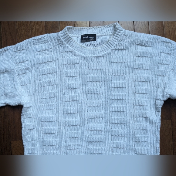 Tony Lambert White Cable Knit Sweater Size Medium - Picture 2 of 4